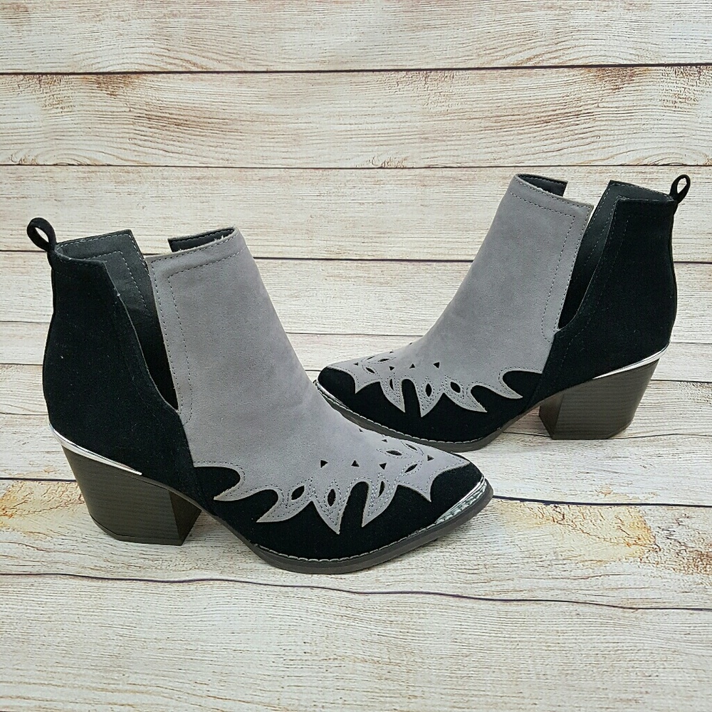 NIB Journee Collection Western Ankle Boots 7.5